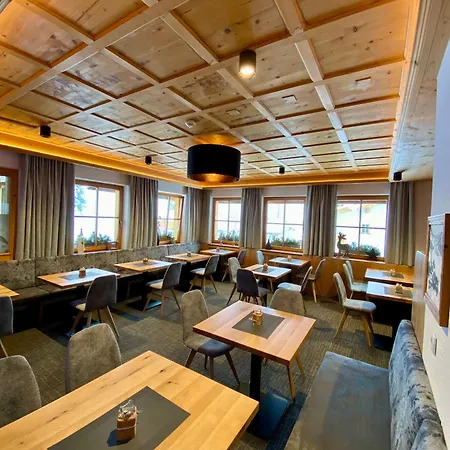 Garni Alpenblick 호텔 3*